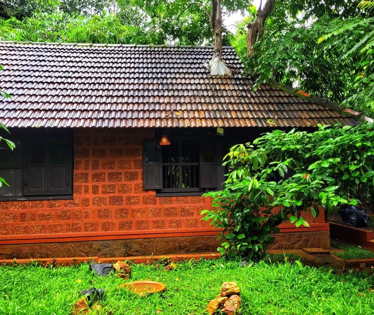 סולטאן באטרי Greens Tree House & Wood House 0*, סולטאן באטרי