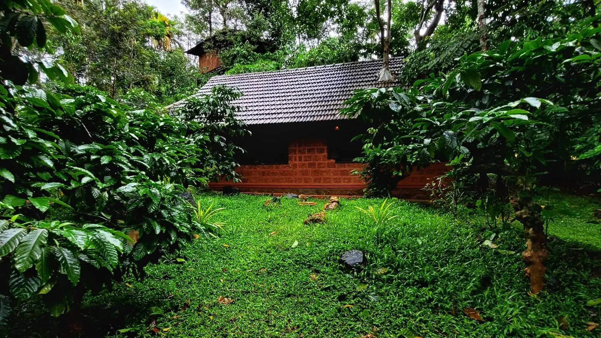 סולטאן באטרי Greens Tree House & Wood House