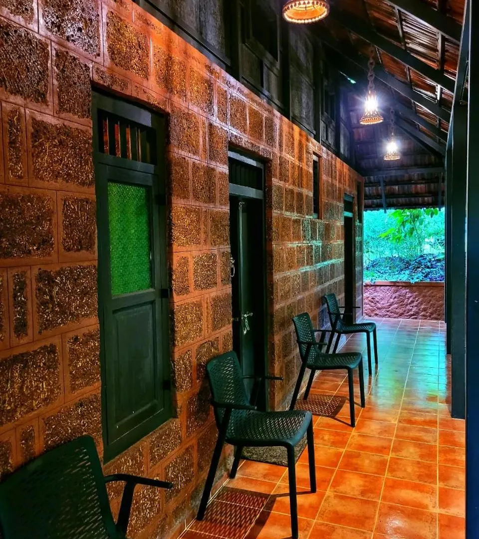אתר נופש סולטאן באטרי Greens Tree House & Wood House
